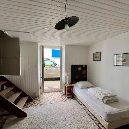 فيلة St Gilles - Quartier Arago - 300m *